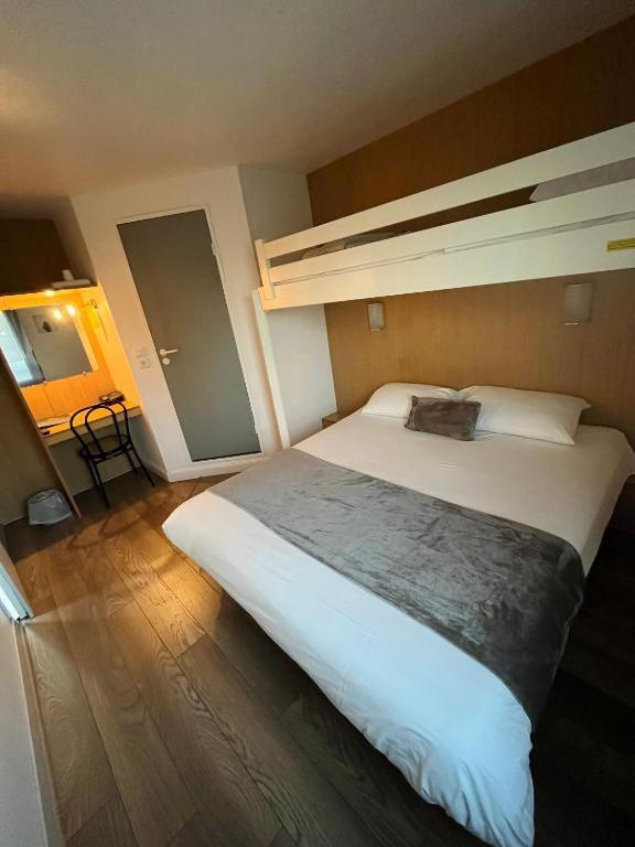Brit Hotel Essentiel Pau Lescar Buitenkant foto