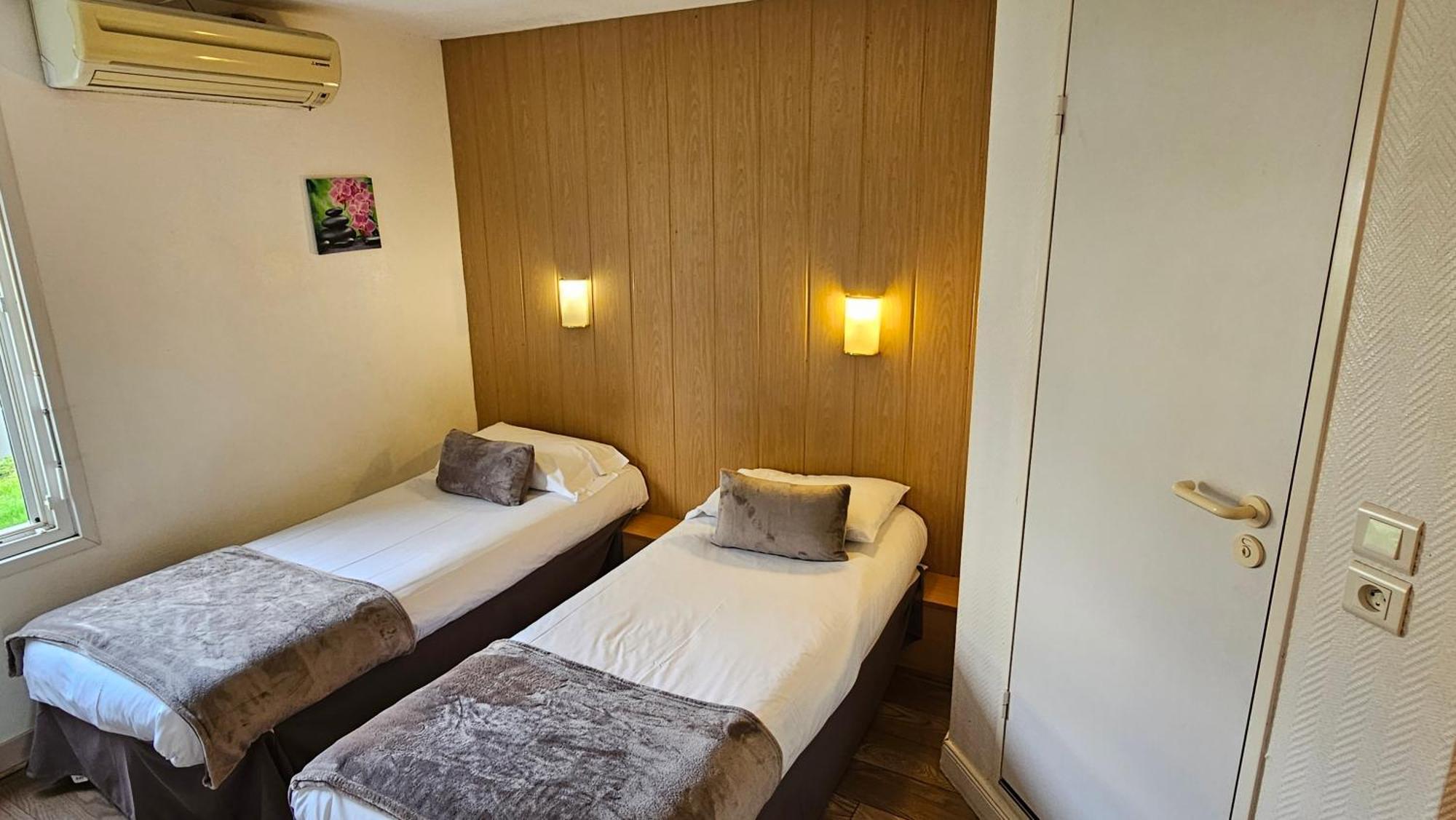 Brit Hotel Essentiel Pau Lescar Buitenkant foto