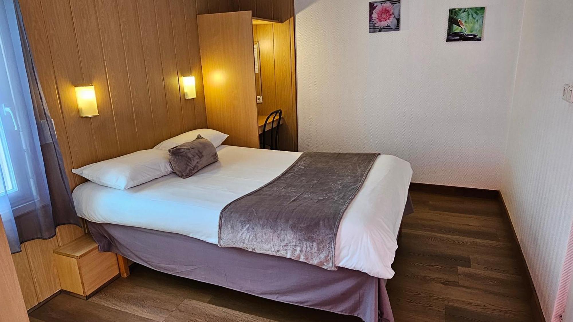 Brit Hotel Essentiel Pau Lescar Buitenkant foto