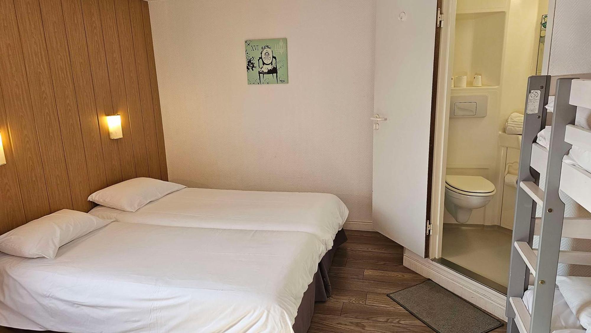 Brit Hotel Essentiel Pau Lescar Buitenkant foto
