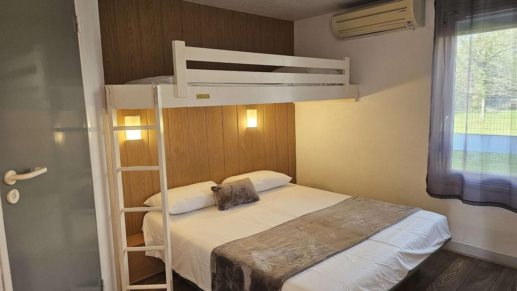 Brit Hotel Essentiel Pau Lescar Buitenkant foto