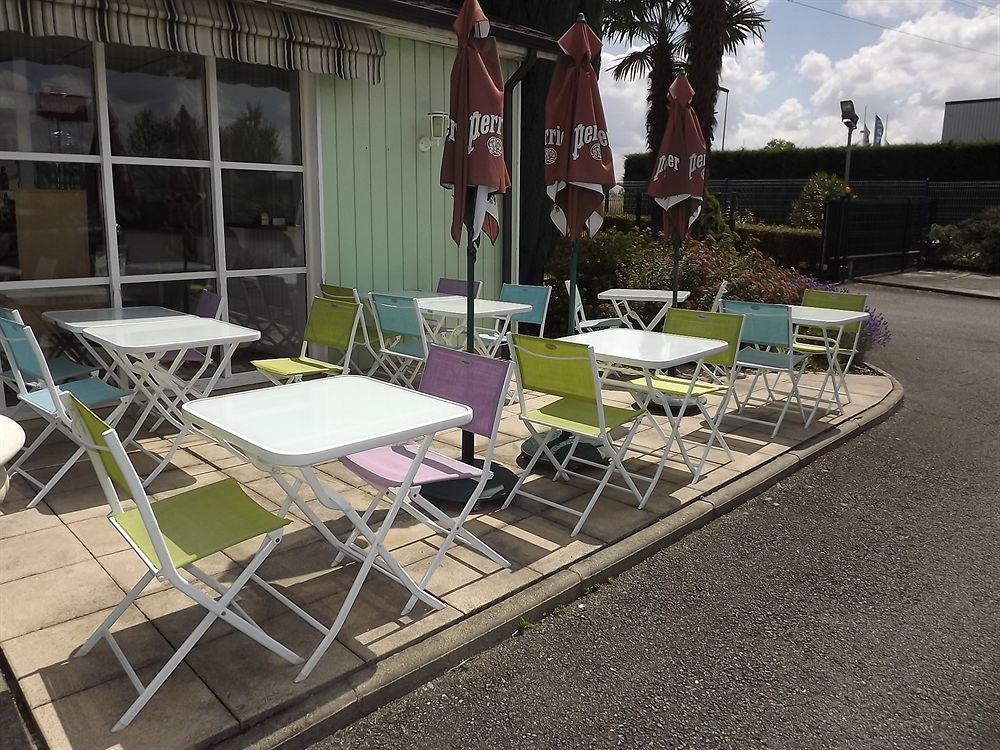 Brit Hotel Essentiel Pau Lescar Buitenkant foto